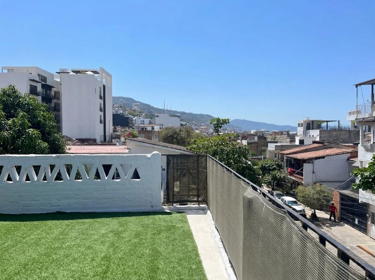 Panoramic rooftop view toward the Sierra Madre